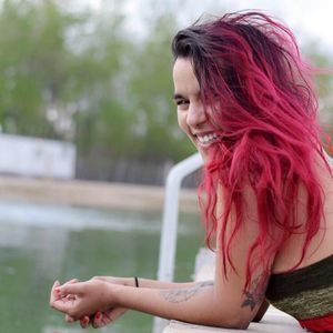 Meet your Posher, Becky